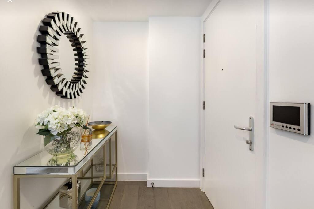 Premier 3 Bed Lux Apartment - Sleeps 8 Londen Buitenkant foto